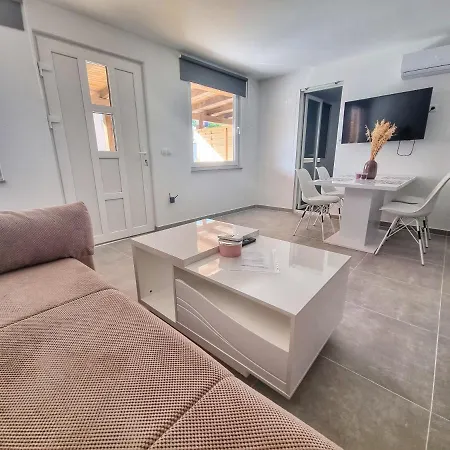 Majla Apartment